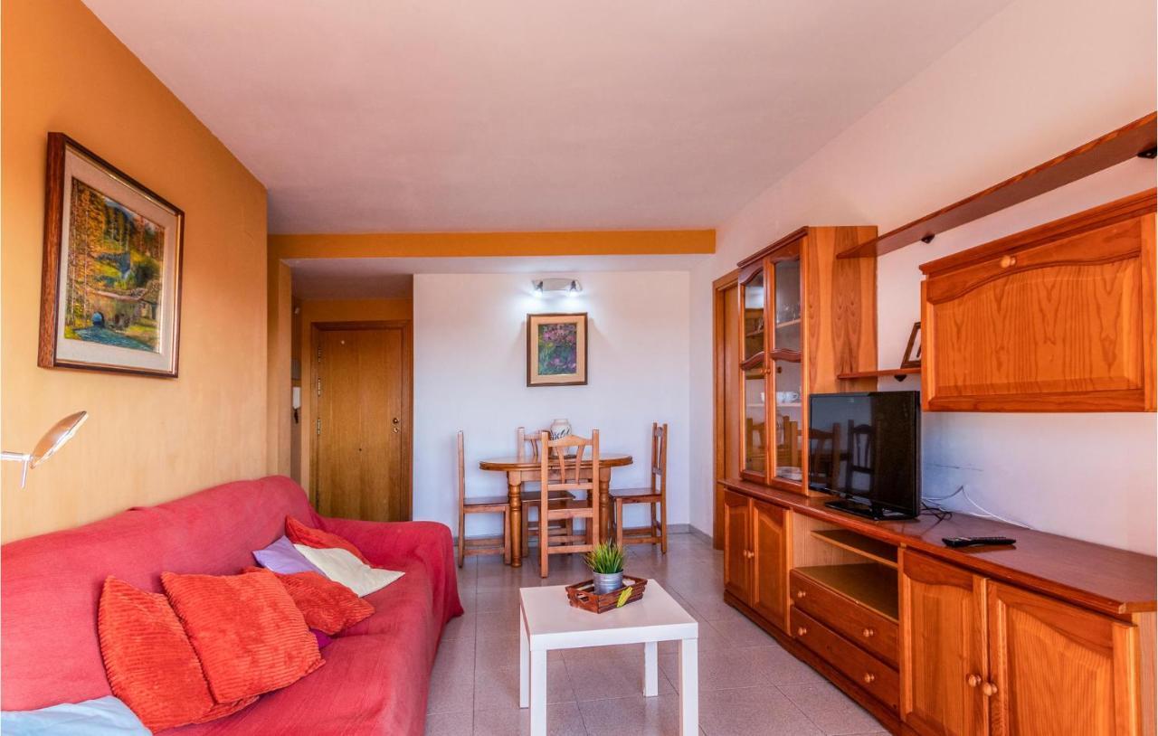 Awesome Apartment In Бланес Экстерьер фото
